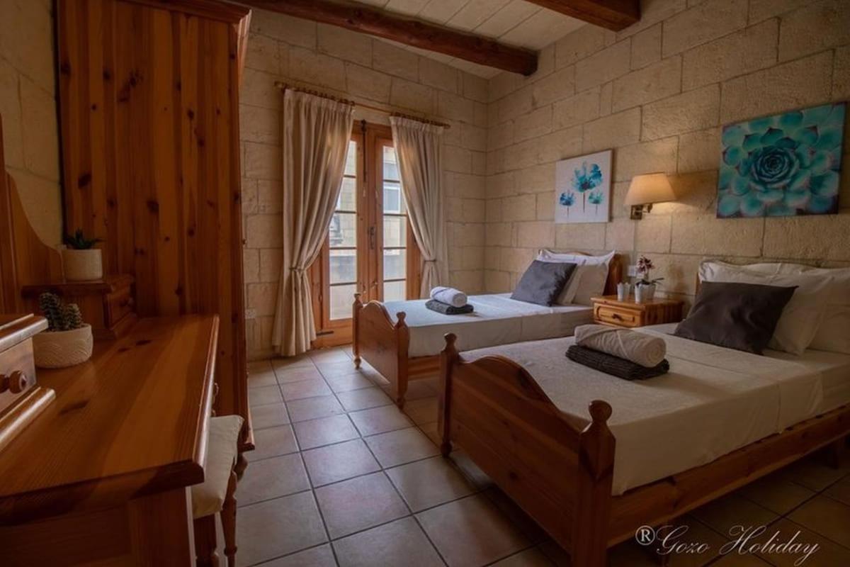 Hibiscus Bed & Breakfast Xaghra Bagian luar foto